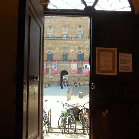 Great Location Just Infront Of Pitti Palace Apartment Florence