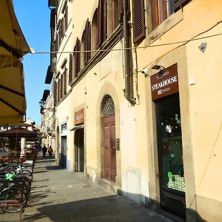 Great Location Just Infront Of Pitti Palace Florence