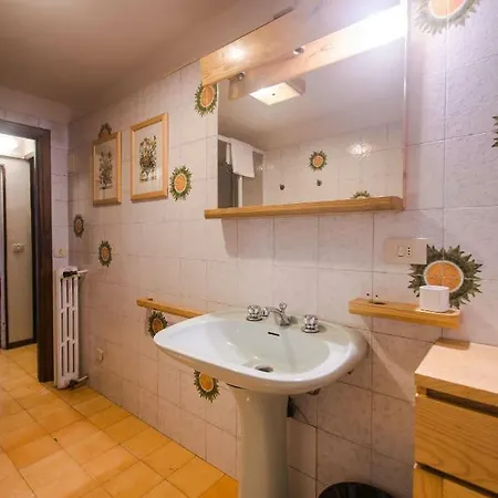 Great Location Just Infront Of Pitti Palace Florence