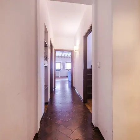 Apartment Great Location Just Infront Of Pitti Palace